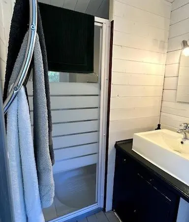 シャレー Au Domaine De L'aven